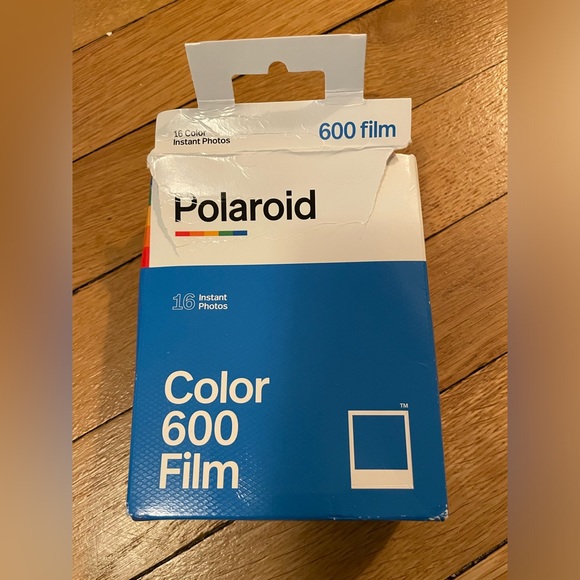 Polaroid Color Film for 600 Double Pack, 16 Photos (Not for an OLD 600 camera) - Picture 3 of 6